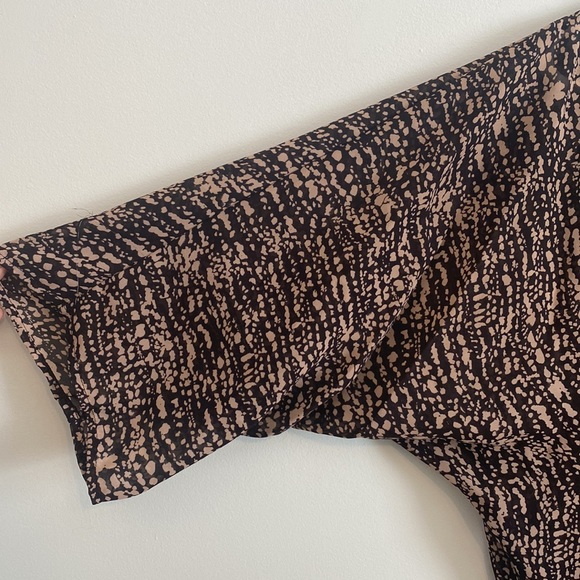 H&M Beige/Brown Boho Blouse with Rouching Details, Size 4 (Small/Medium) - Picture 7 of 7